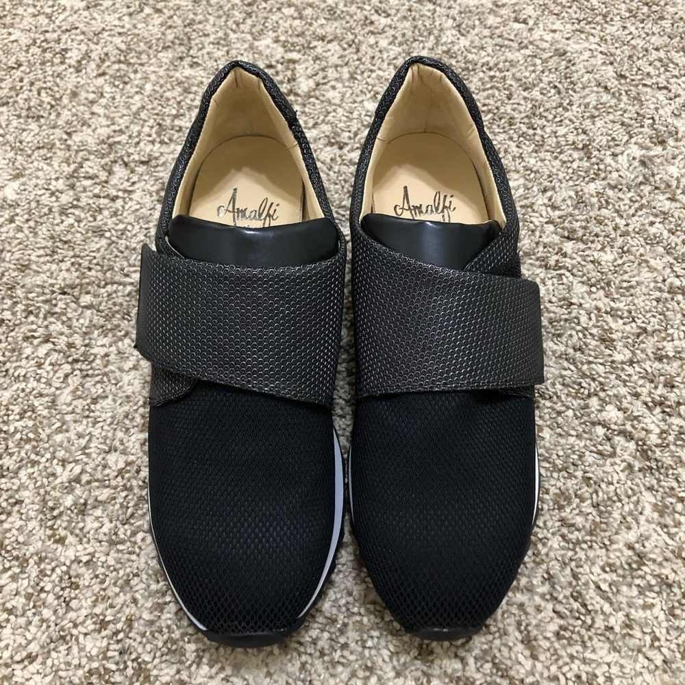 AMALFI by Rangoni Black Slip-on Sneakers Mesh Leather Italy Size 7.5N